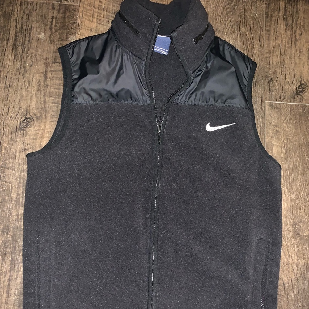 Nike fleece vest